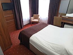 Pirotel Hotel