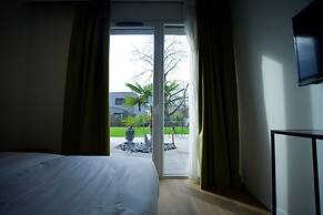 Arrow Hotel