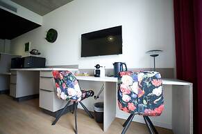 Arrow Hotel