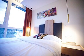 Arrow Hotel