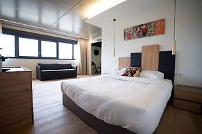 Arrow Hotel