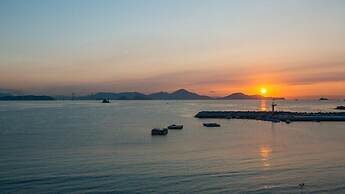 Geoje Swim Pension