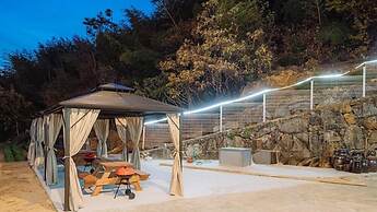 Geoje Swim Pension