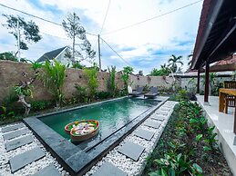 Tutik Private House by Supala