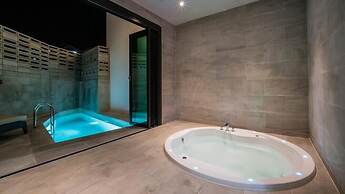 Badam pool villa