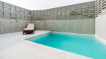 Badam pool villa