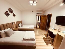 Asal Hotel by Asel