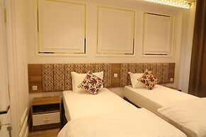 Asal Hotel by Asel