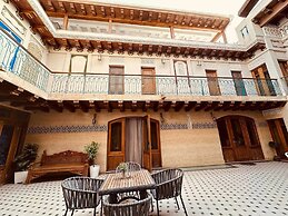 Asal Hotel by Asel