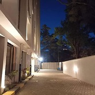 Lux Suites Mattlet Studio Apartments TRM