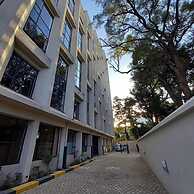 Lux Suites Mattlet Studio Apartments TRM