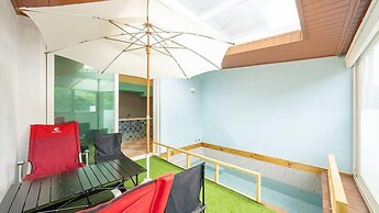 Koala Kids Pool Villa
