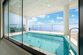 ON Pool Villa