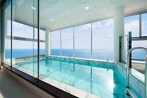 ON Pool Villa