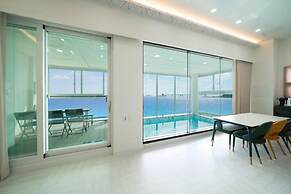 ON Pool Villa