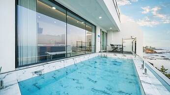 ON Pool Villa