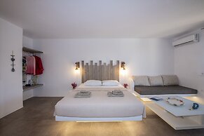 Myrsini's Luxury Suites