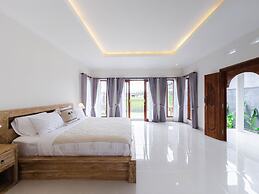 Villa Pakis