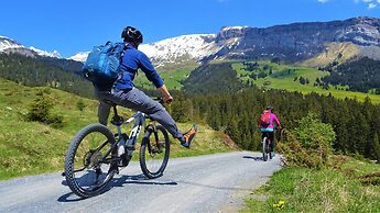Black Summit Boutique Resort Laax