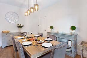 Thorncliffe House