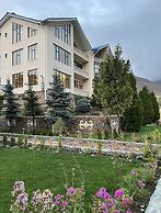 Mountain View Hot Spring Resort