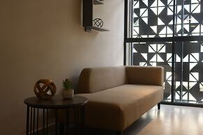 Giluxe Hotel