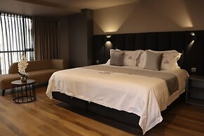 Giluxe Hotel