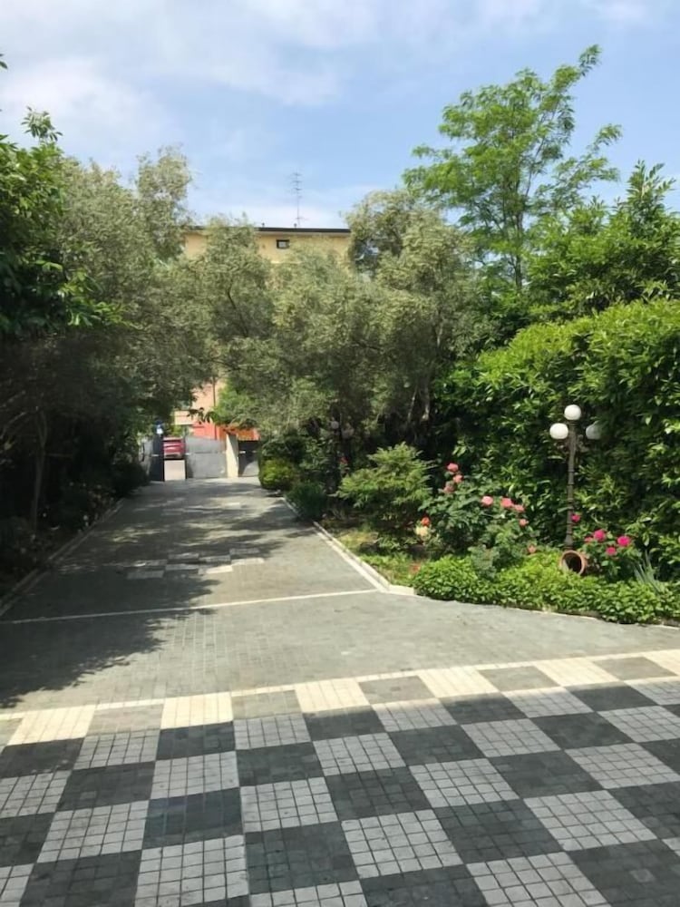 Villa Donatella Rooms & Apartments