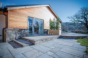 The Sleeping Giant - Pen Y Cae Inn