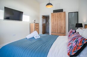 The Sleeping Giant - Pen Y Cae Inn