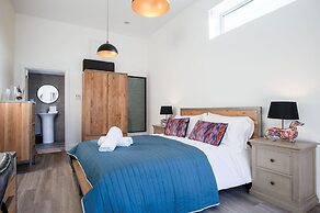 The Sleeping Giant - Pen Y Cae Inn