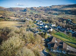 The Sleeping Giant - Pen Y Cae Inn