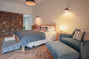 The Sleeping Giant - Pen Y Cae Inn