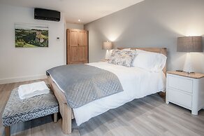 The Sleeping Giant - Pen Y Cae Inn