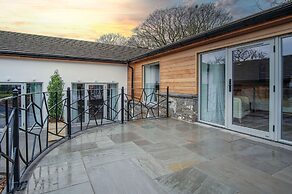 The Sleeping Giant - Pen Y Cae Inn