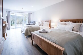 The Sleeping Giant - Pen Y Cae Inn