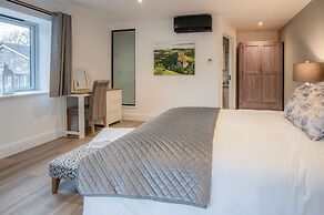 The Sleeping Giant - Pen Y Cae Inn