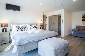 The Sleeping Giant - Pen Y Cae Inn