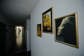 HOSTING DREAMS ATTICS DUOMO
