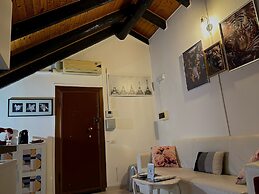 HOSTING DREAMS ATTICS DUOMO