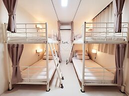 YAB Guesthouse - Female Only