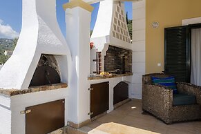 Solaris Methea Deluxe Suites