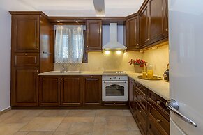 Solaris Methea Deluxe Suites