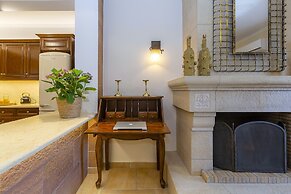 Solaris Methea Deluxe Suites