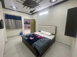 SHREE JEE HOME STAY