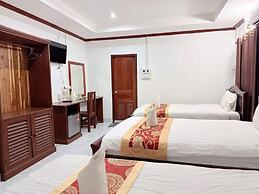 Vangvieng Sisavang Mountain View Hotel