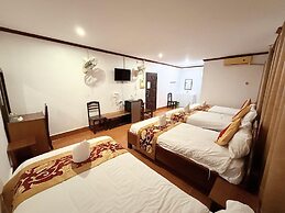 Vangvieng Sisavang Mountain View Hotel