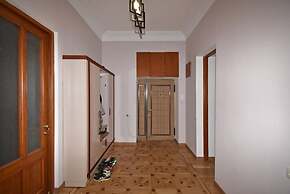 Moskovyan apartment HR agency