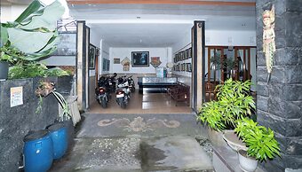 Pakvo's House