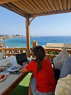 Neptune Dahab Hotel